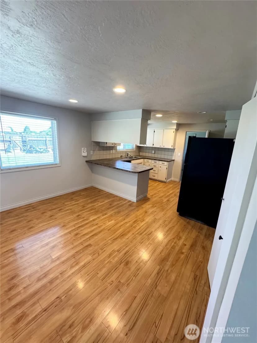 Property photo for 915 E Elsinore Street, Othello photo 13