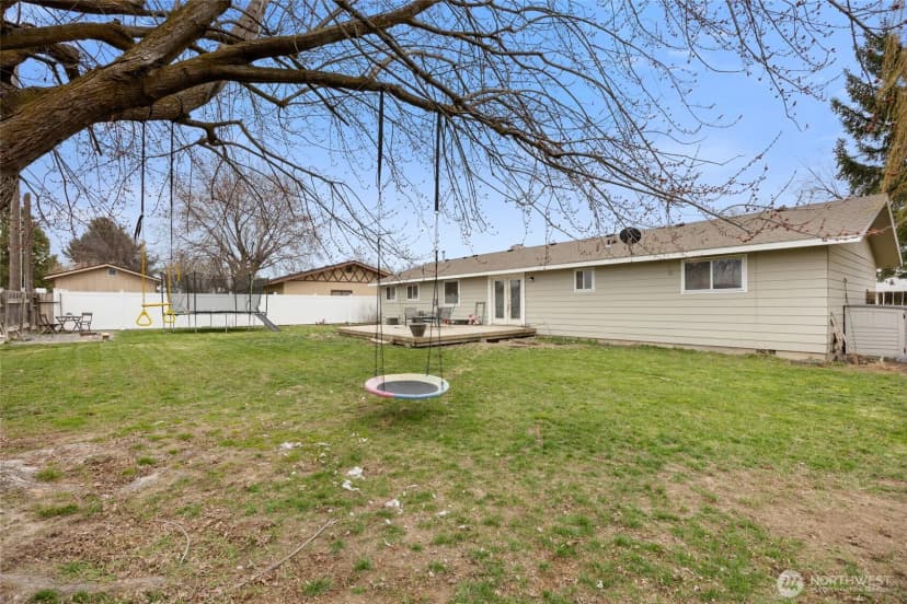 Property photo for 915 E Elsinore Street, Othello photo 3