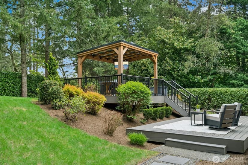 Property photo for 12837 197th Place Ne, Woodinville photo 38