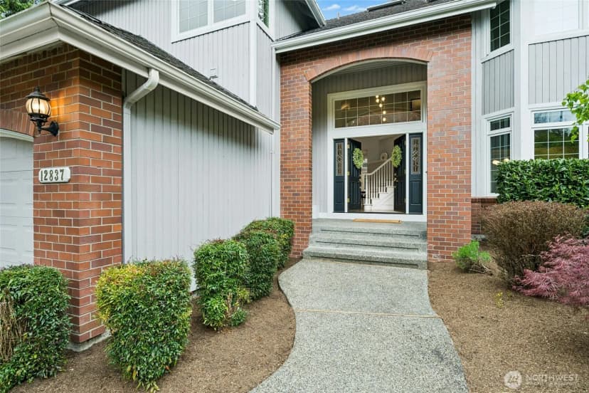 Property photo for 12837 197th Place Ne, Woodinville photo 3