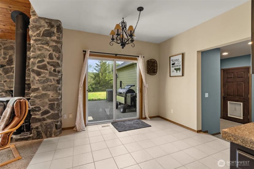 Property photo for 47207 138th Avenue E, Eatonville photo 16