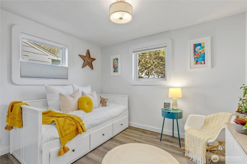 Property photo for 9240 30th Avenue Sw, Seattle photo 18