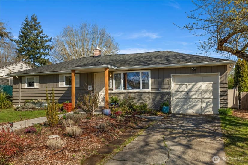 Property photo for 9240 30th Avenue Sw, Seattle photo 30