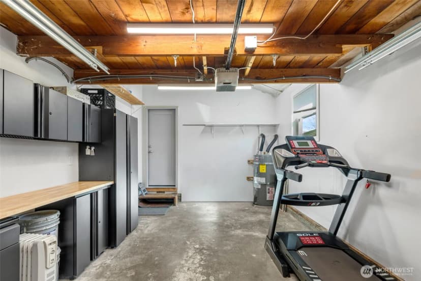 Property photo for 9240 30th Avenue Sw, Seattle photo 23