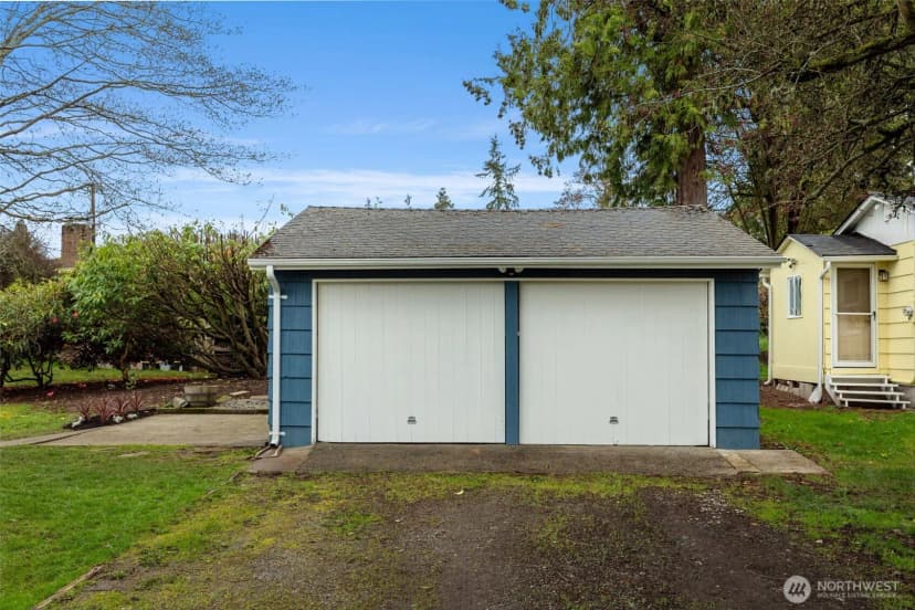 Property photo for 2223 S 124th Street, Burien photo 24