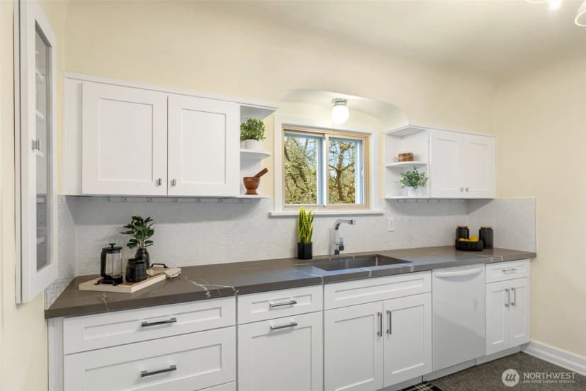 Property photo for 2223 S 124th Street, Burien photo 10