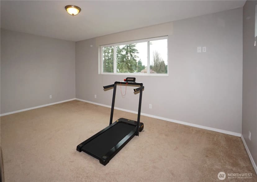 Property photo for 14948 6th Avenue S, Burien photo 13