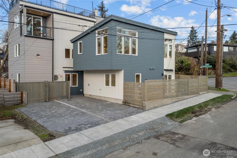 Property photo for 8407 42nd Avenue Sw, Seattle photo 23