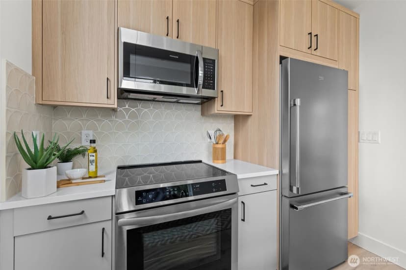 Property photo for 8407 42nd Avenue Sw, Seattle photo 10