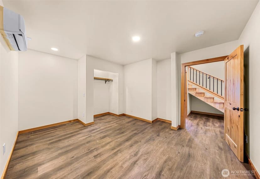 Property photo for 1693 Pebble Beach Trail, Bellingham photo 18