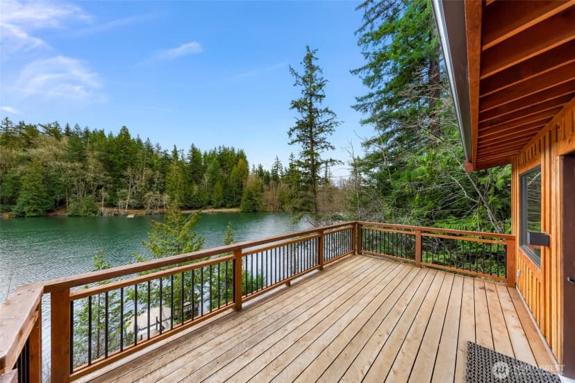 Property photo for 1693 Pebble Beach Trail, Bellingham photo 5
