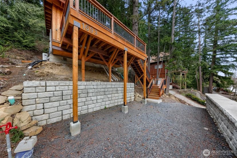 Property photo for 1693 Pebble Beach Trail, Bellingham photo 27