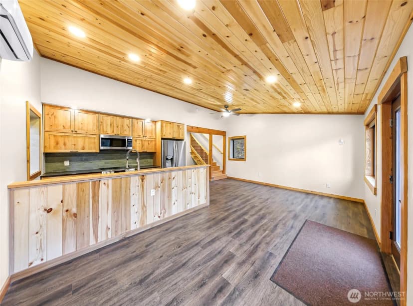 Property photo for 1693 Pebble Beach Trail, Bellingham photo 9
