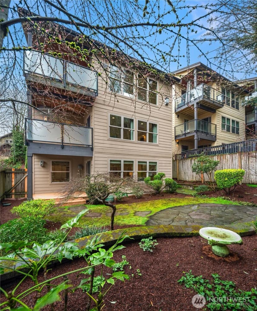 Property photo for 3042 Sw Manning Street, Seattle photo 2