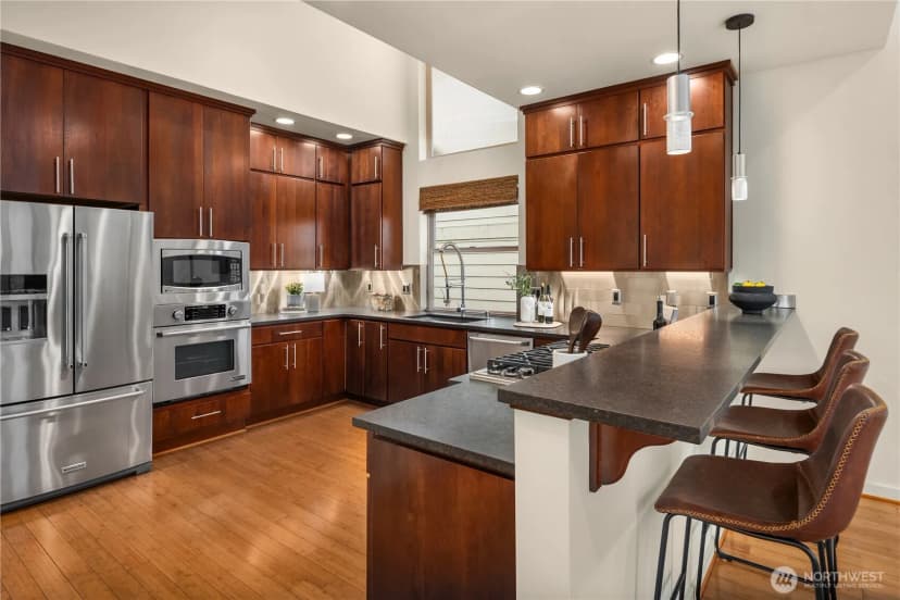 Property photo for 3042 Sw Manning Street, Seattle photo 11