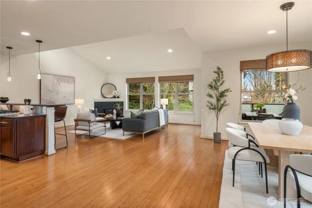 Property photo for 3042 Sw Manning Street, Seattle photo 4