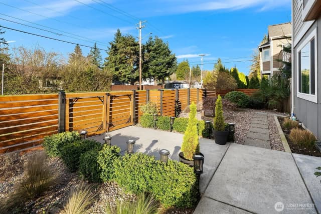 Property photo for 4802 236th Street Sw, Mountlake Terrace photo 3