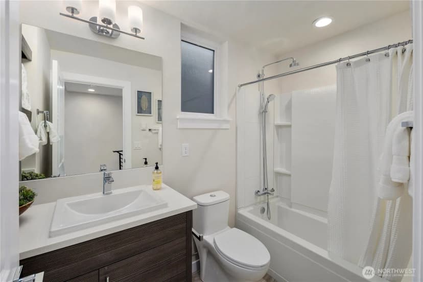 Property photo for 9239 A 16th Avenue Sw, Seattle photo 18