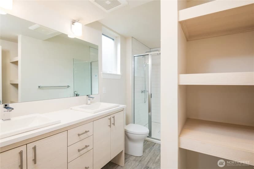 Property photo for 9239 A 16th Avenue Sw, Seattle photo 22