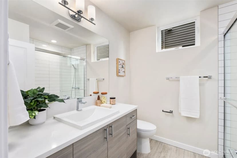Property photo for 9239 A 16th Avenue Sw, Seattle photo 15