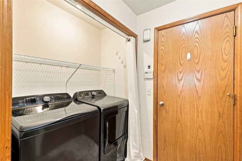 Property photo for 1030 Sinclair Way #42, Burlington photo 17