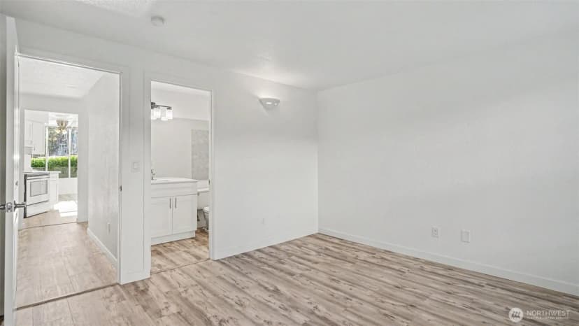 Property photo for 16419 Spruce Way #d1, Lynnwood photo 10