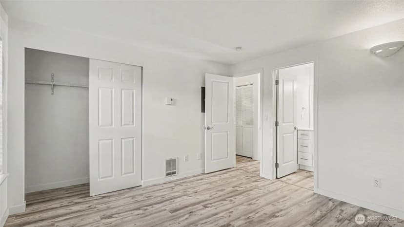 Property photo for 16419 Spruce Way #d1, Lynnwood photo 9
