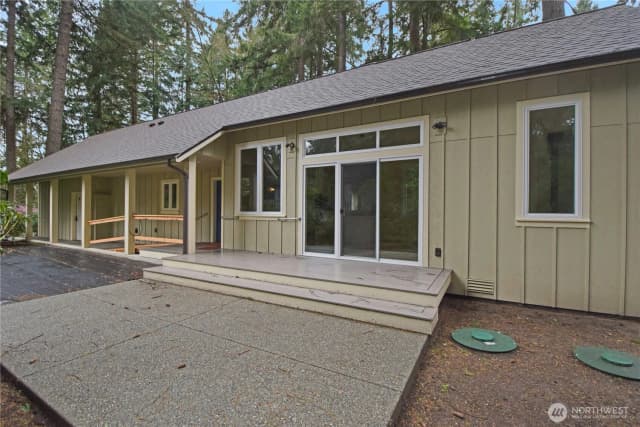 Property photo for 15915 Nesika Bay Road Ne, Poulsbo