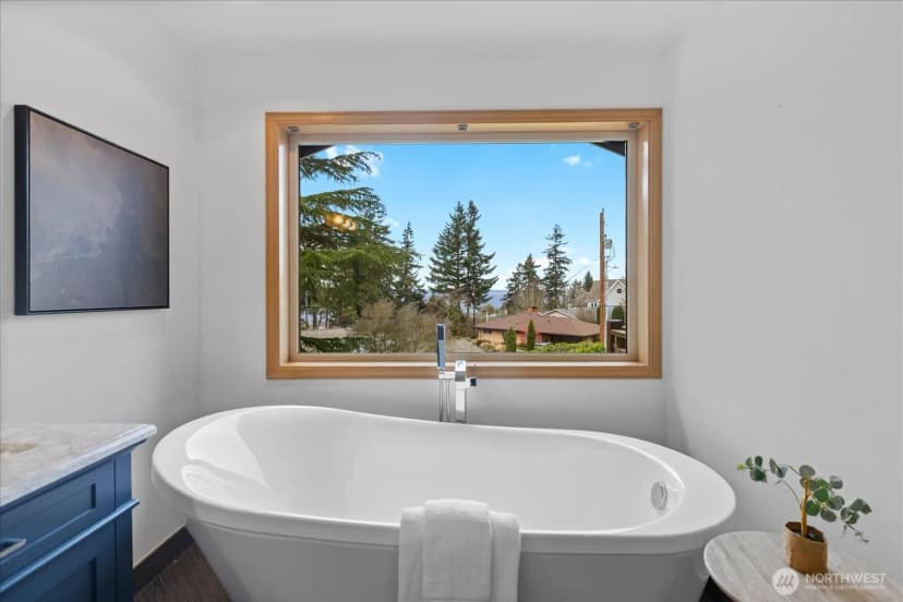 Property photo for 19055 21st Avenue Nw, Shoreline photo 18