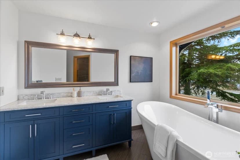 Property photo for 19055 21st Avenue Nw, Shoreline photo 17