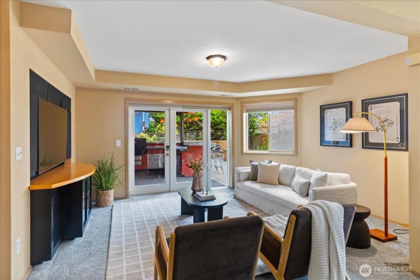 Property photo for 19055 21st Avenue Nw, Shoreline photo 28