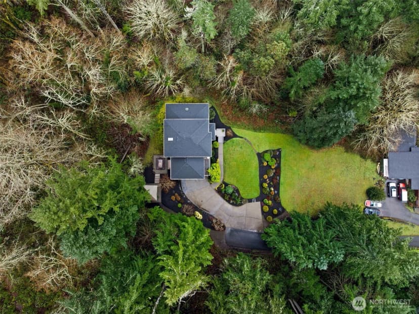 Property photo for 9811 Ridgeway Drive, Gig Harbor photo 3