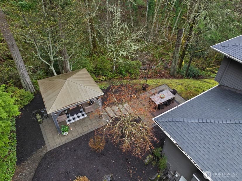 Property photo for 9811 Ridgeway Drive, Gig Harbor photo 7