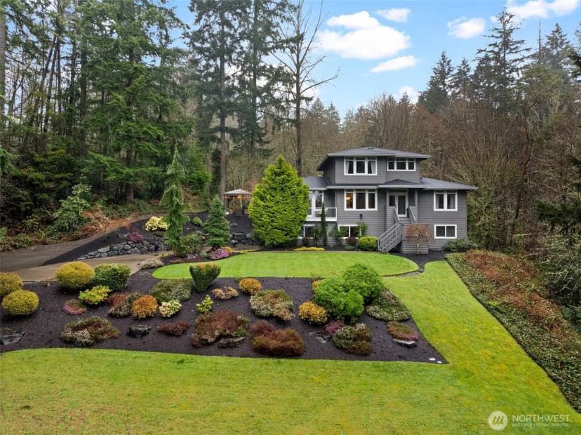 Property photo for 9811 Ridgeway Drive, Gig Harbor photo 4
