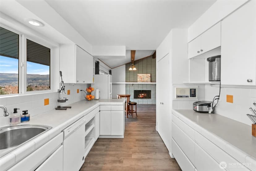 Property photo for 1117 Appleland Drive, Wenatchee photo 14