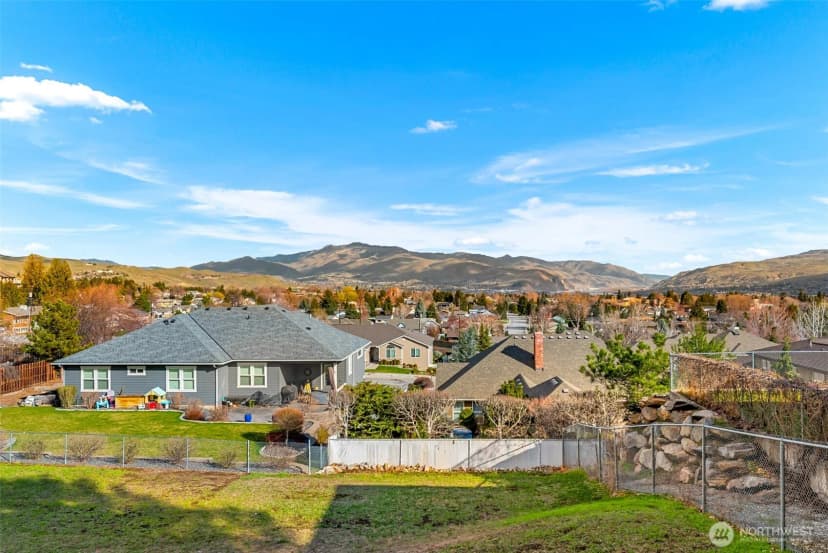 Property photo for 1117 Appleland Drive, Wenatchee photo 36