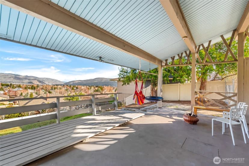 Property photo for 1117 Appleland Drive, Wenatchee photo 6
