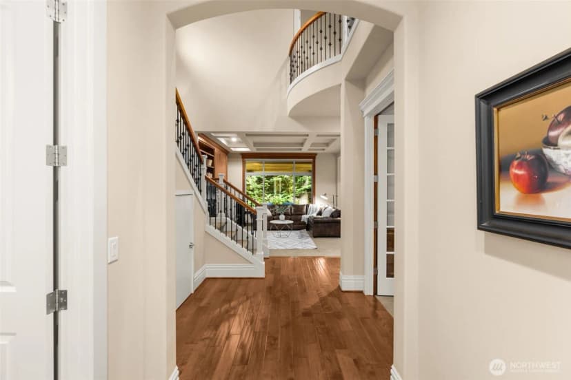 Property photo for 25812 Se 28th Place, Sammamish photo 6