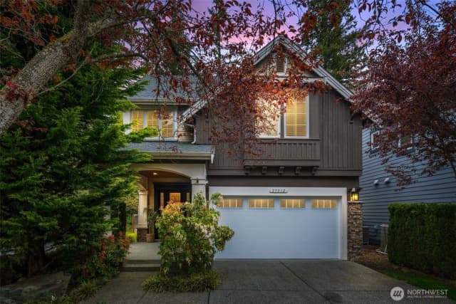 Property photo for 25812 Se 28th Place, Sammamish photo 2