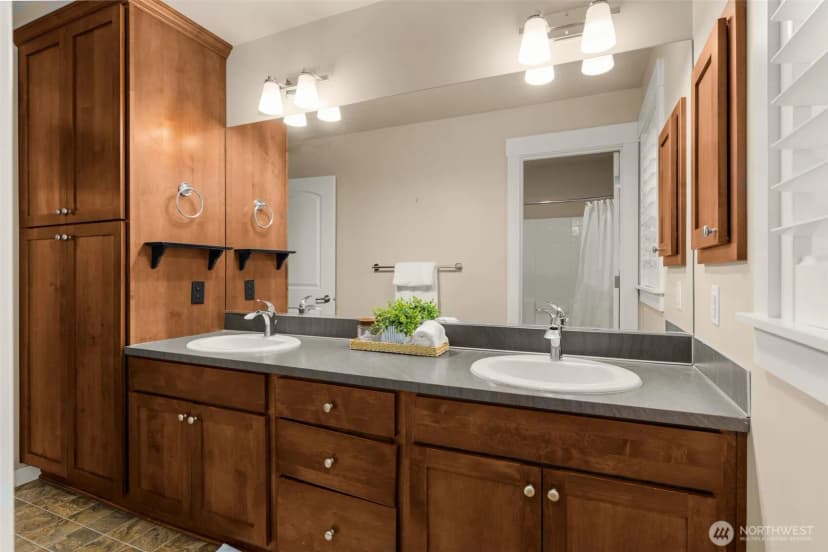 Property photo for 25812 Se 28th Place, Sammamish photo 19