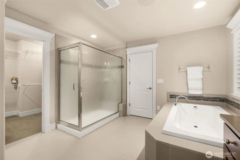 Property photo for 25812 Se 28th Place, Sammamish photo 29