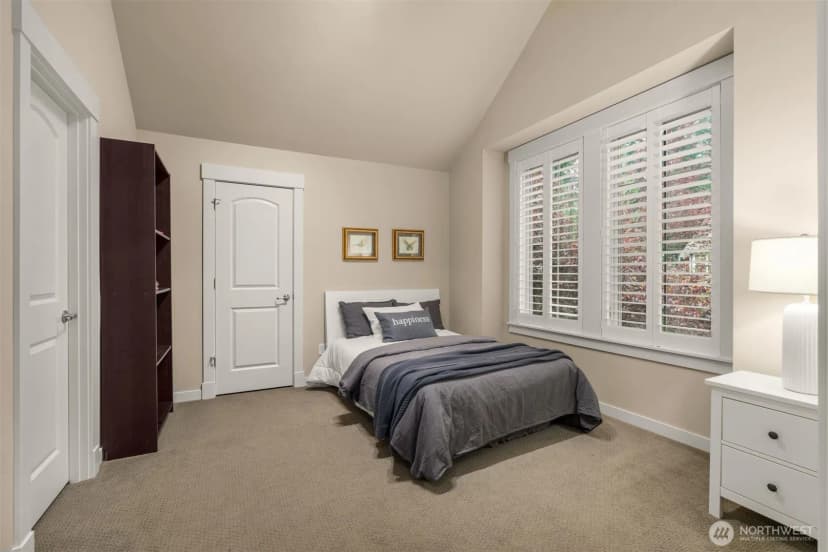 Property photo for 25812 Se 28th Place, Sammamish photo 24