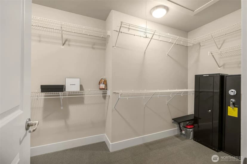 Property photo for 25812 Se 28th Place, Sammamish photo 30