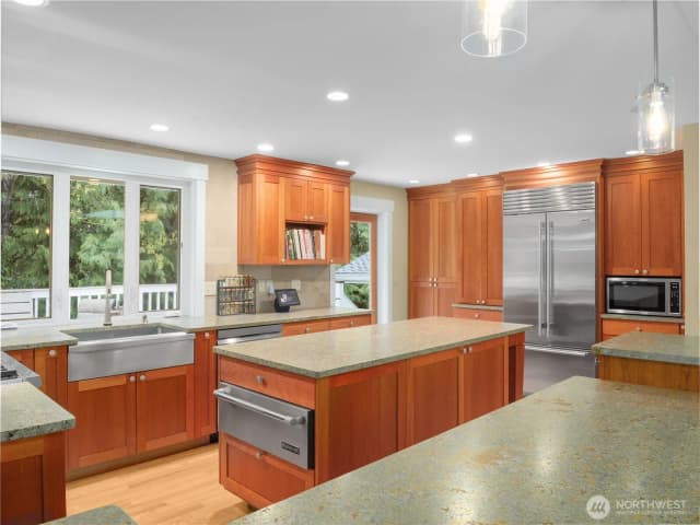 Property photo for 12925 172nd Avenue Se, Renton photo 5
