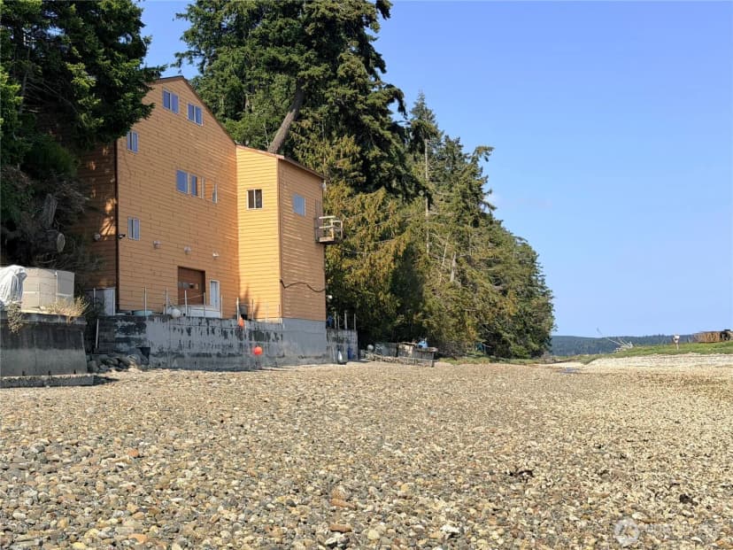 Property photo for 9930 Misery Point Road Nw, Seabeck