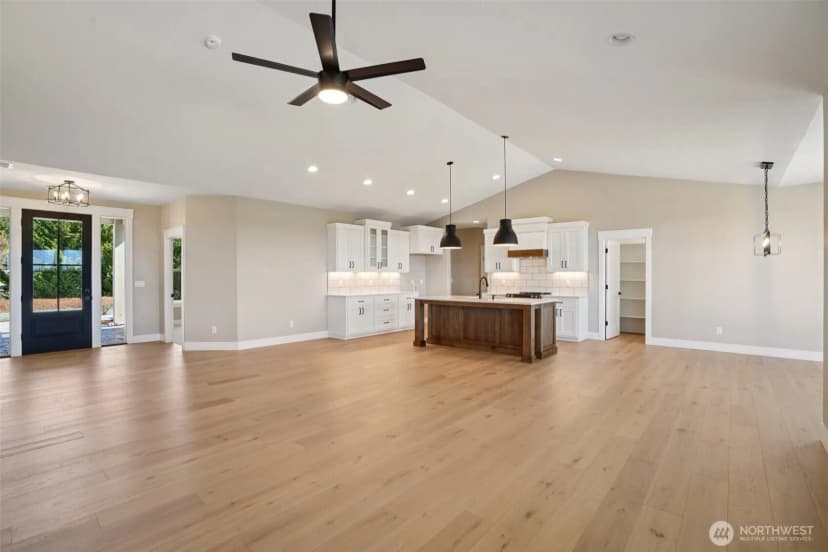 Property photo for 917 Confer Road, Kalama photo 7