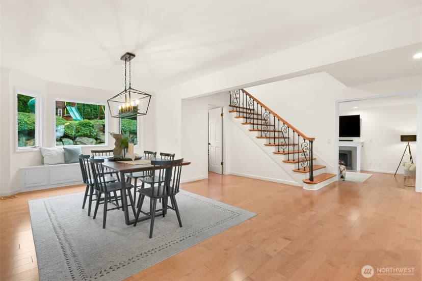 Property photo for 25 Shorewood Drive, Bellingham photo 24