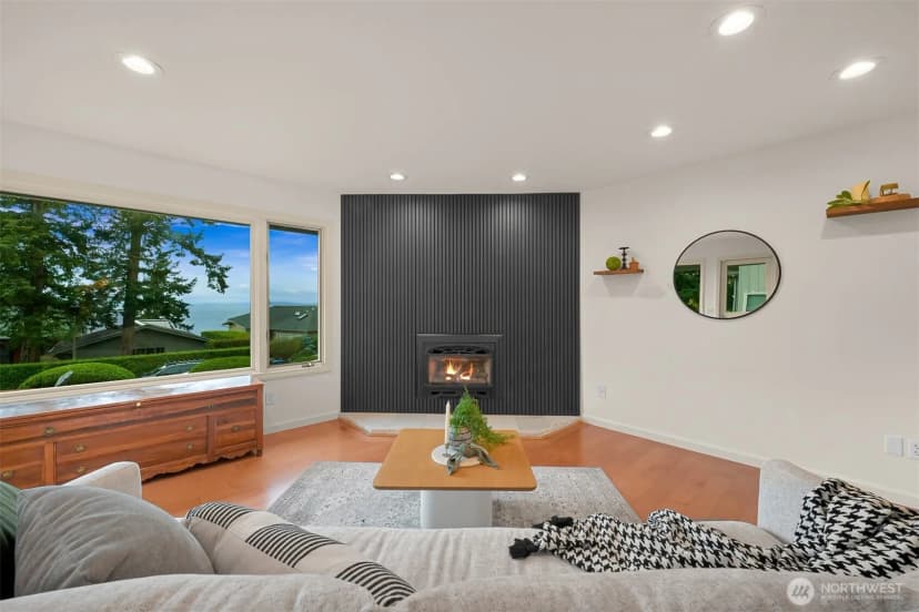 Property photo for 25 Shorewood Drive, Bellingham photo 16