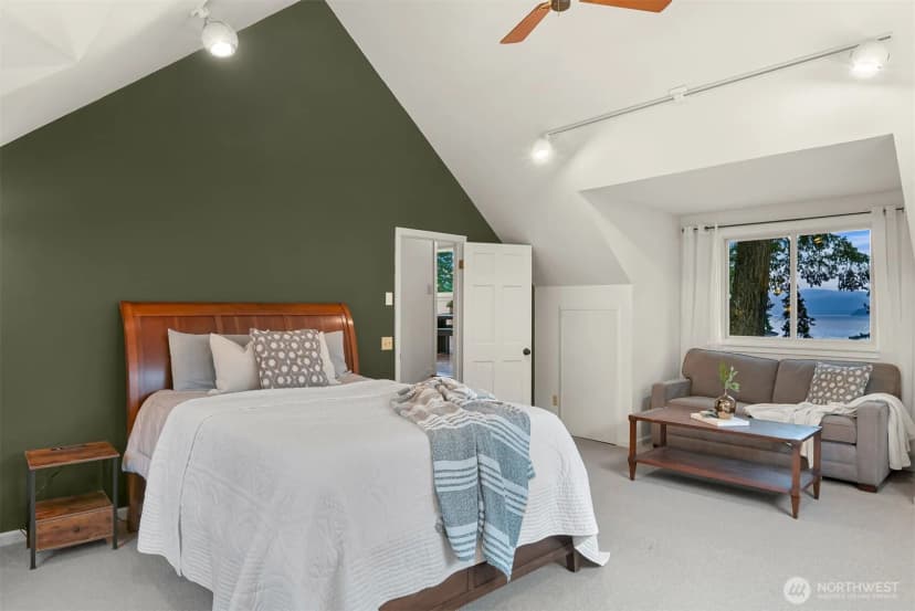 Property photo for 25 Shorewood Drive, Bellingham photo 33