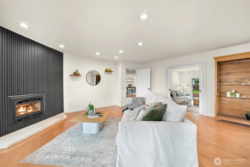 Property photo for 25 Shorewood Drive, Bellingham photo 17